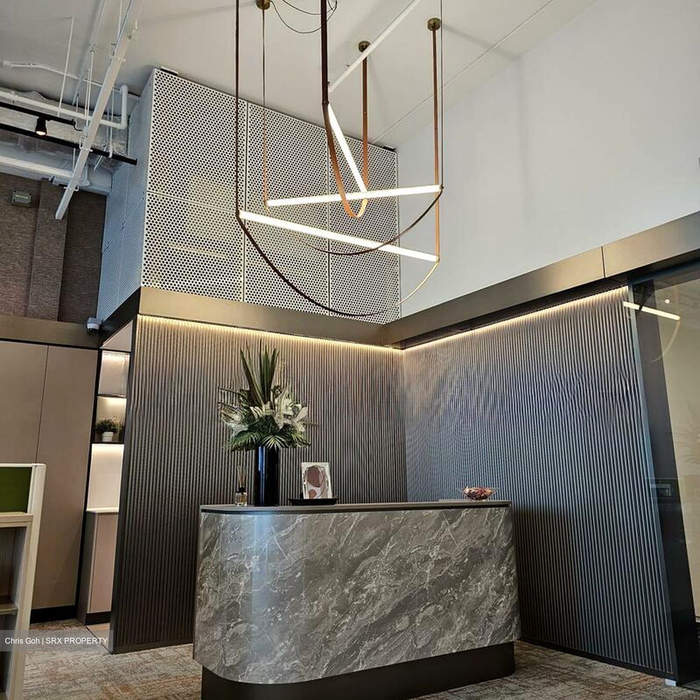 Arc 380 (D8), Office #495526721